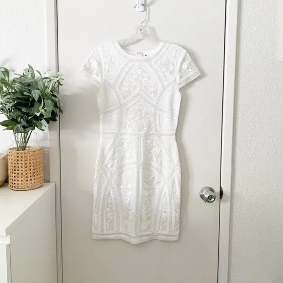 🦋 NWOT LULUS Spread Your Shine White Sequin Embroidered Bodycon Dress Small