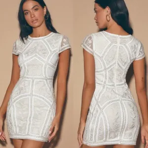 🦋 NWOT LULUS Spread Your Shine White Sequin Embroidered Bodycon Dress Small