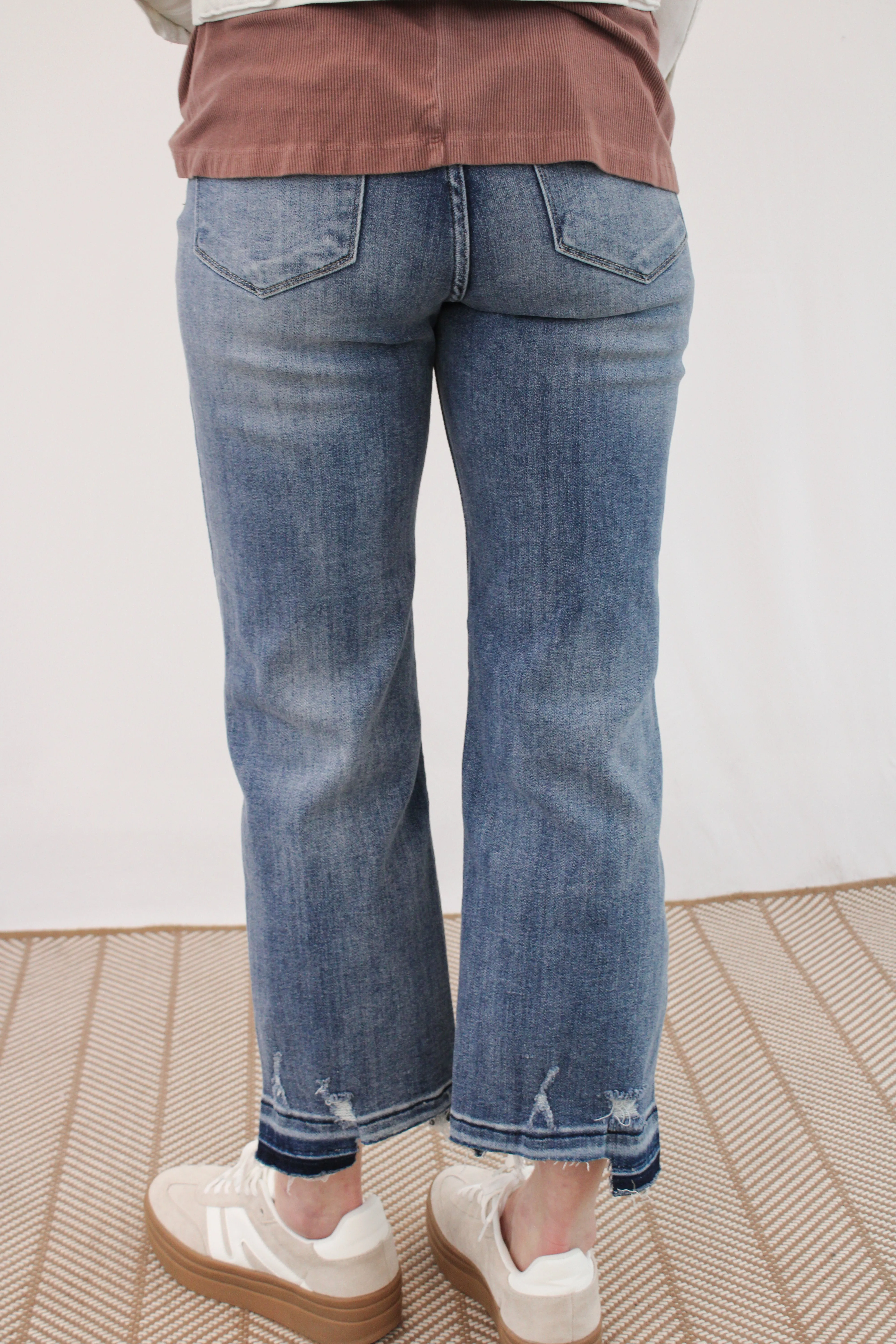 ABBEY HIGH RISE CROPPED STRAIGHT JEANS