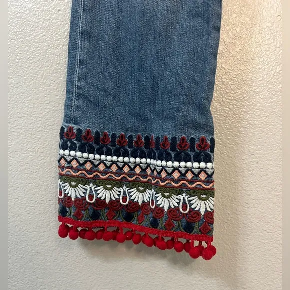Anthropologie Pilcro Embroidered Cropped Jeans 27
