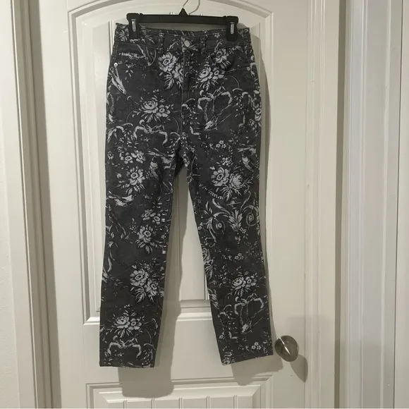 Anthropologie Pilcro The High Rise Cigarette Floral Straight Jeans Sz 28 NWOT
