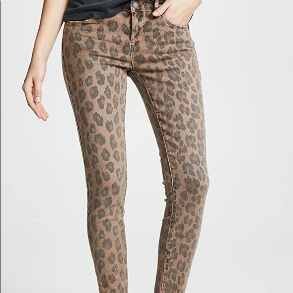 [BlankNYC] “The Reade Crop” in “Catwalk.” Size 27.