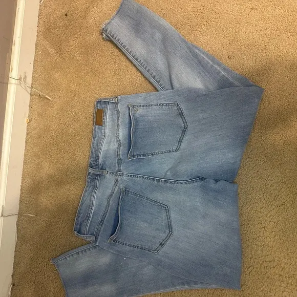 Crown &amp; Ivy : High Rise Skinny jeans size 10
