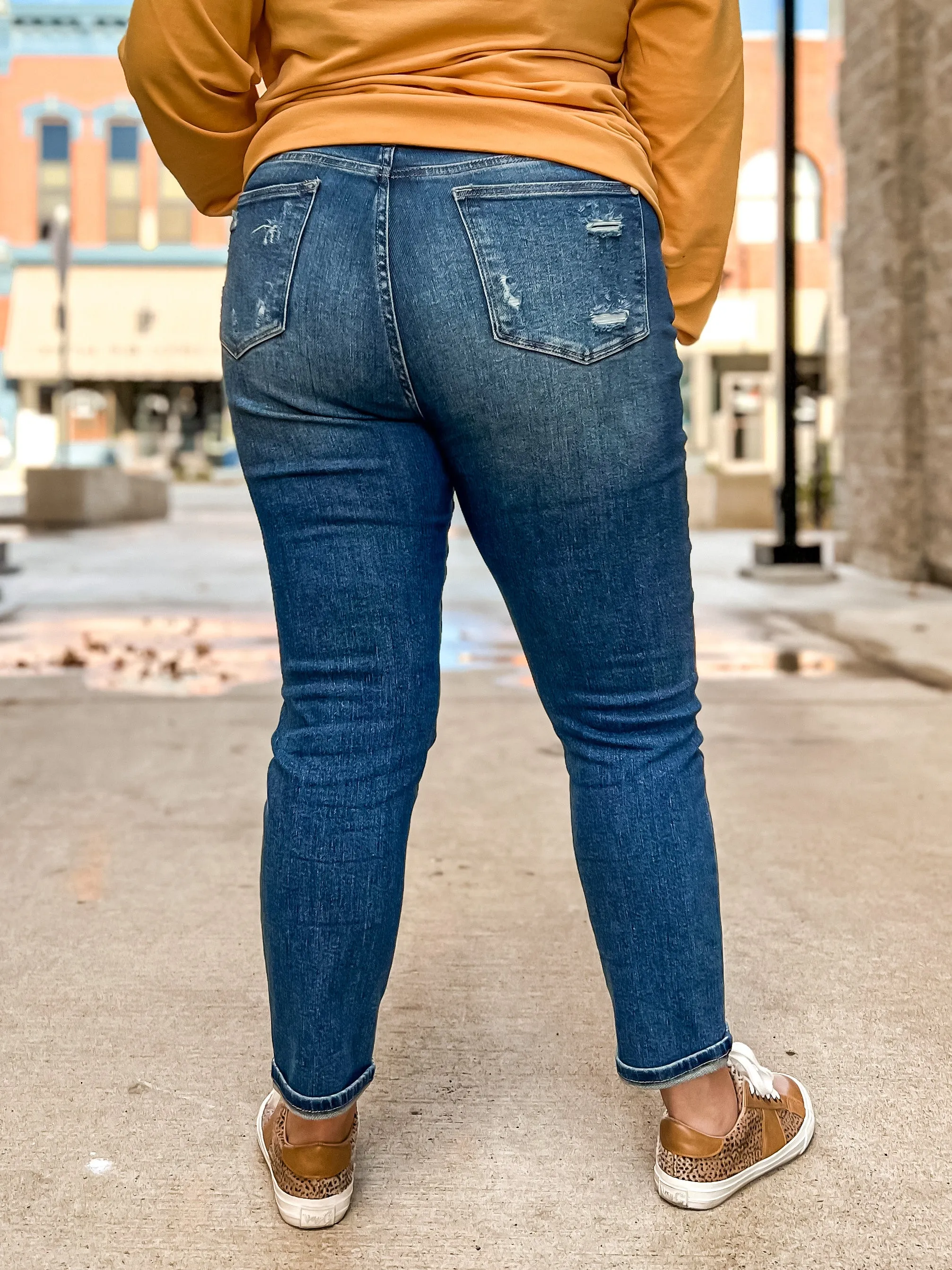 Dorothy Jeans- Judy Blue Hi-Rise Rainbow Embroidered Cropped Straight Leg