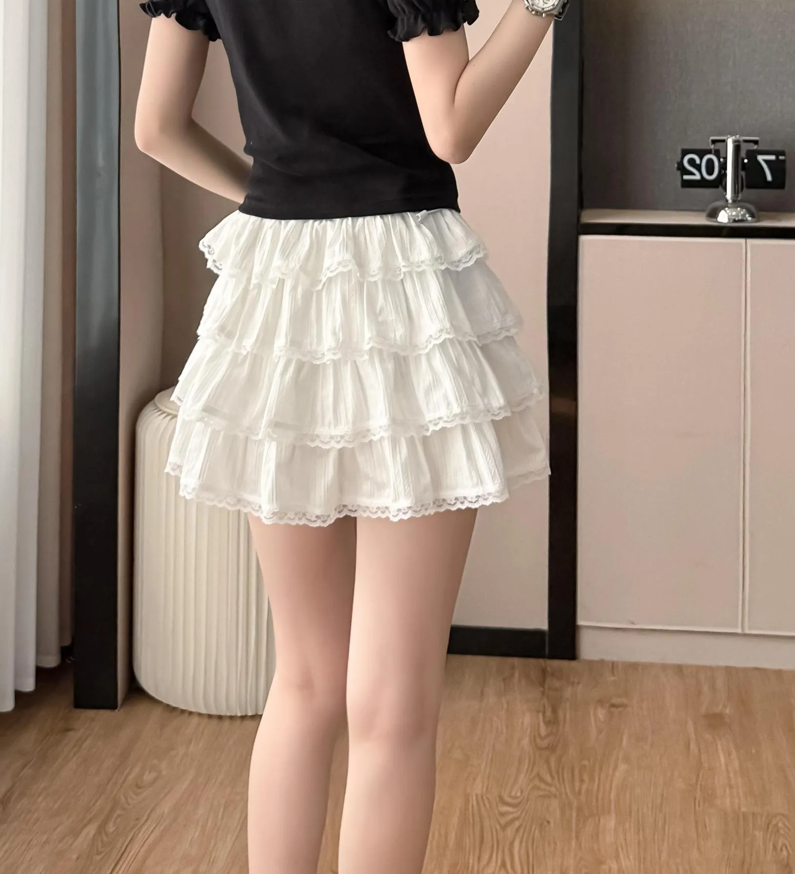 Elegant Tiered Mini Skirt with Inner Lining and Lace for Women