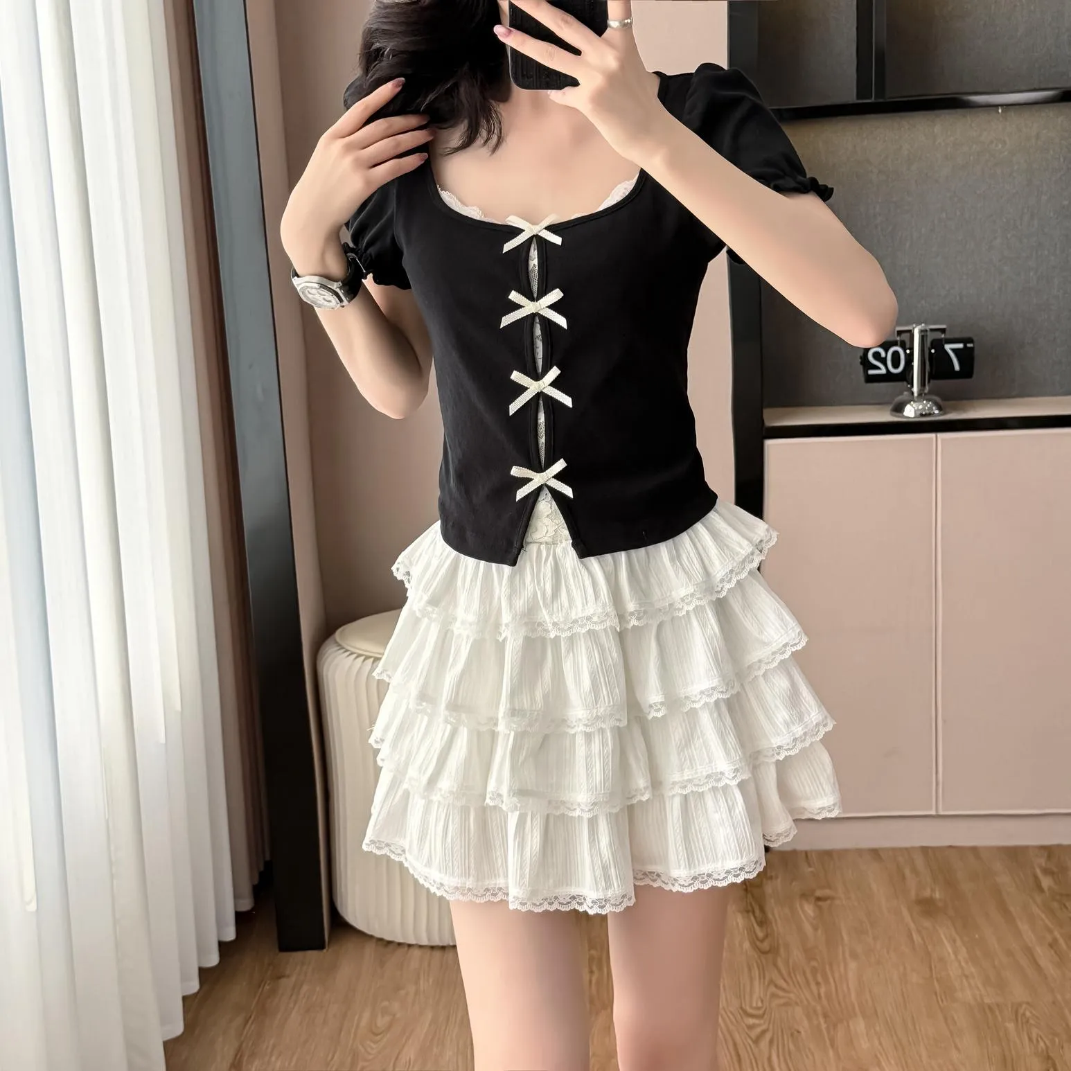 Elegant Tiered Mini Skirt with Inner Lining and Lace for Women
