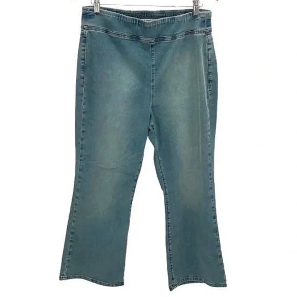 Free People We The Free In My Feelings Cropped Boot Cut Jeans Small NWT