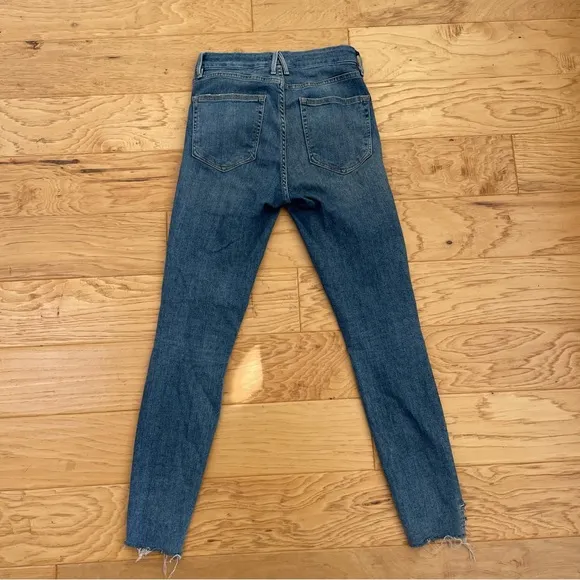 Good American Good Legs Raw Step Hem Skinny Jeans Blue082 Light Wash Size 27