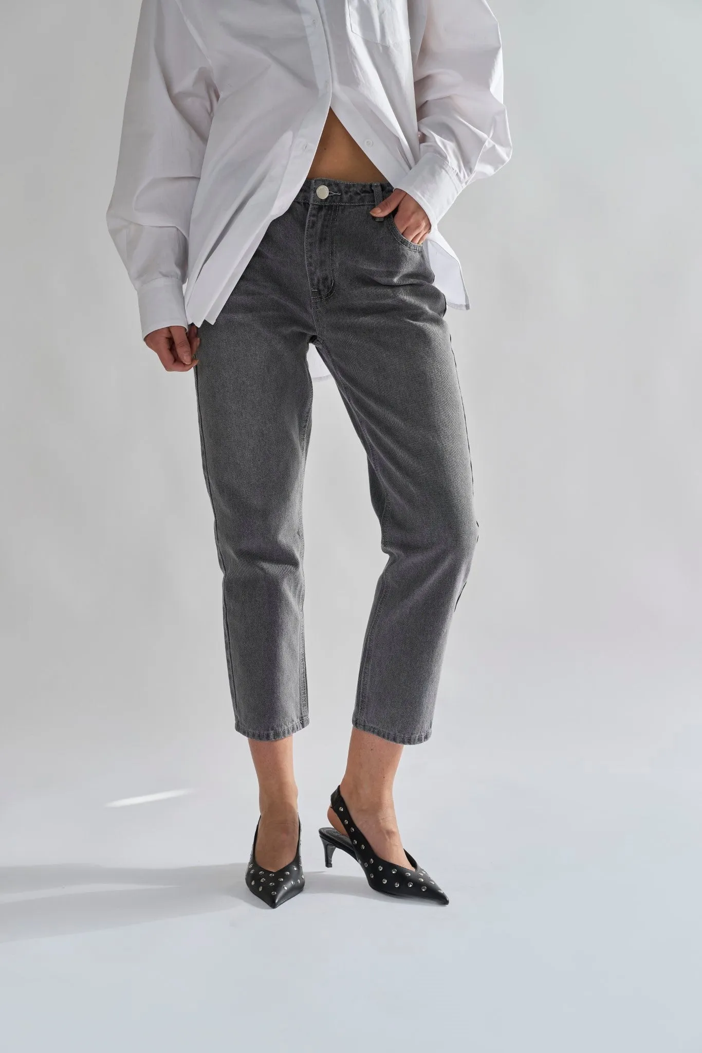 Grey Wash Low-Rise Cropped Jeans