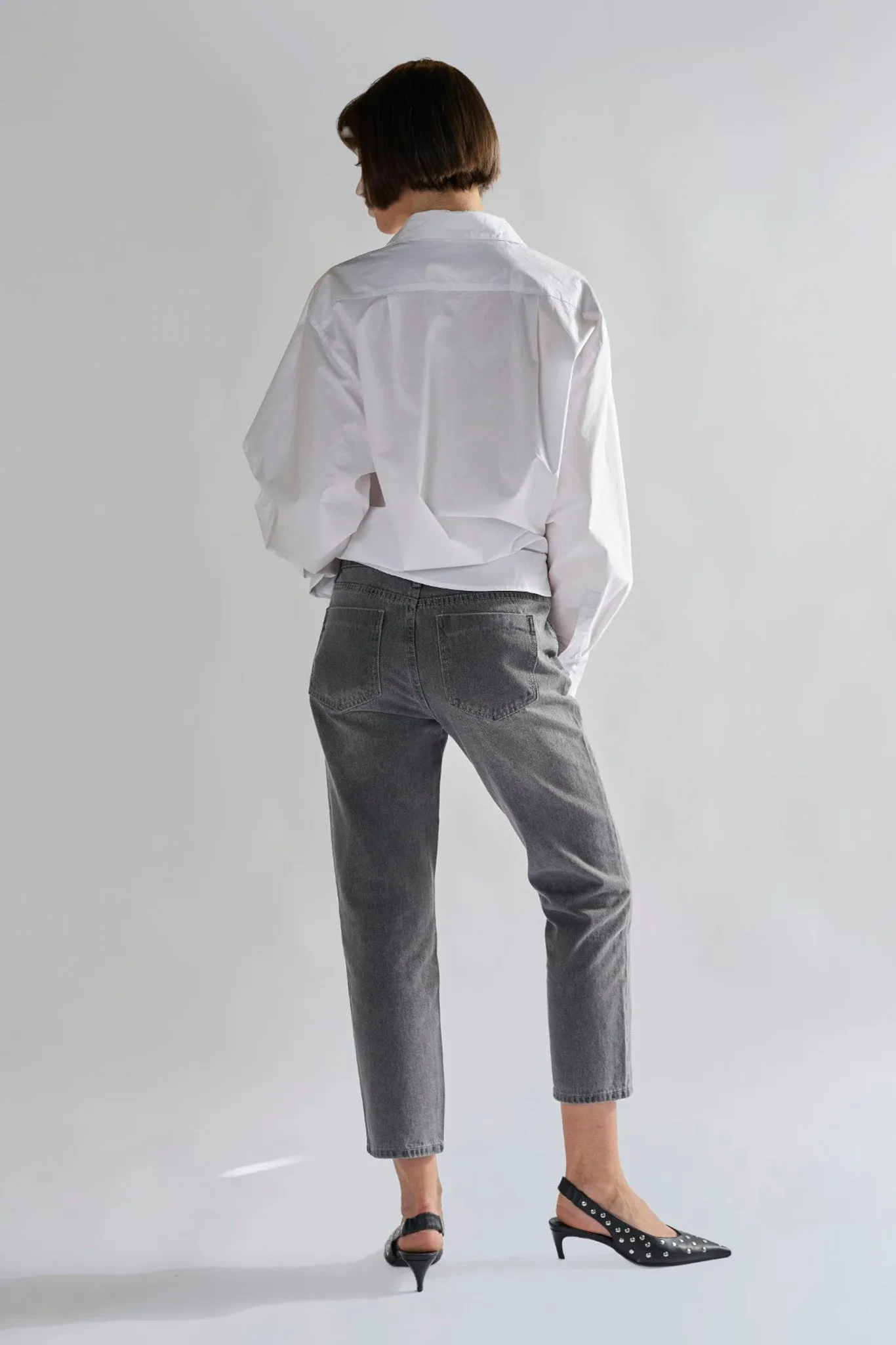 Grey Wash Low-Rise Cropped Jeans