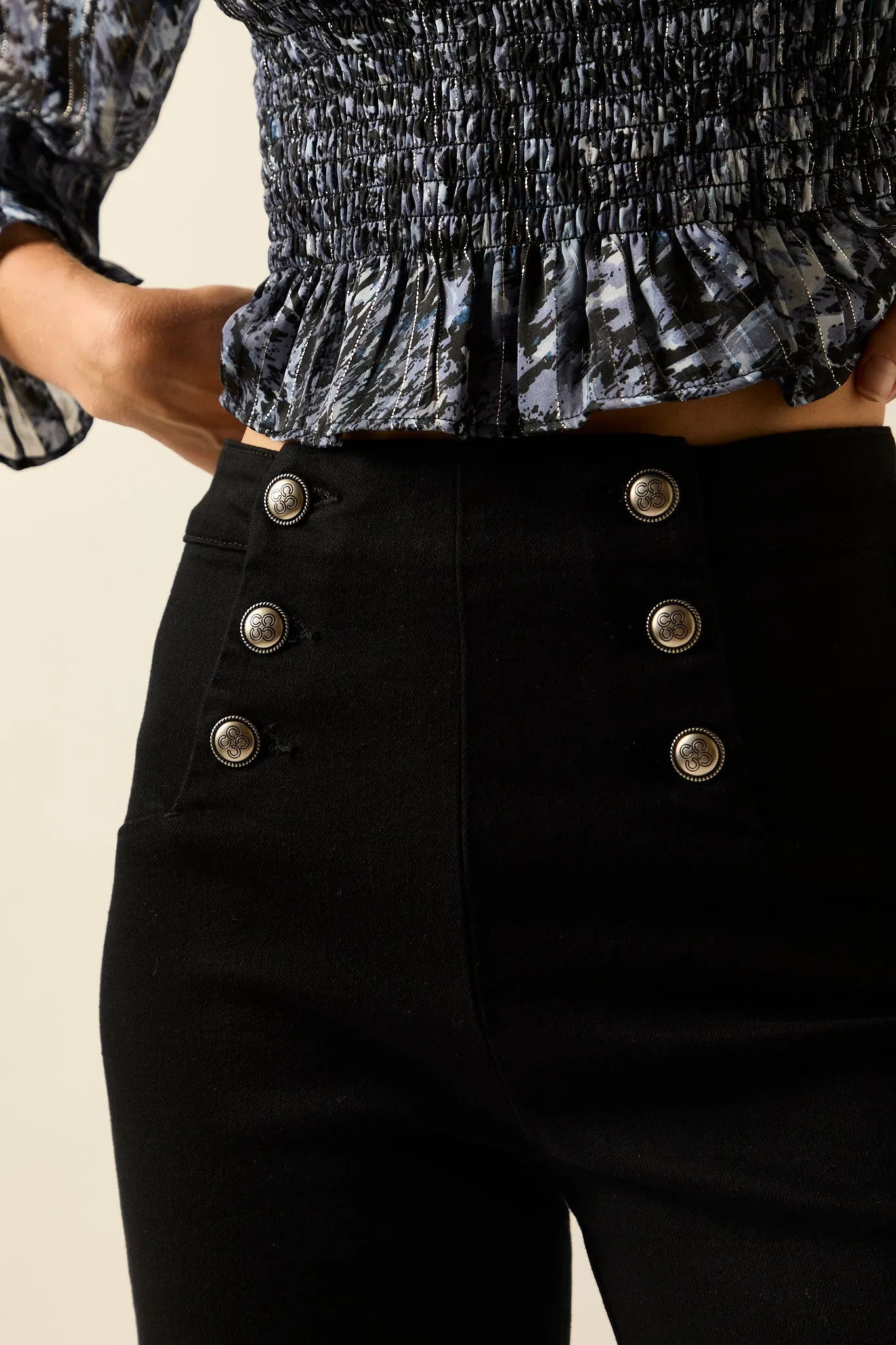 Jeans cropped marine negro