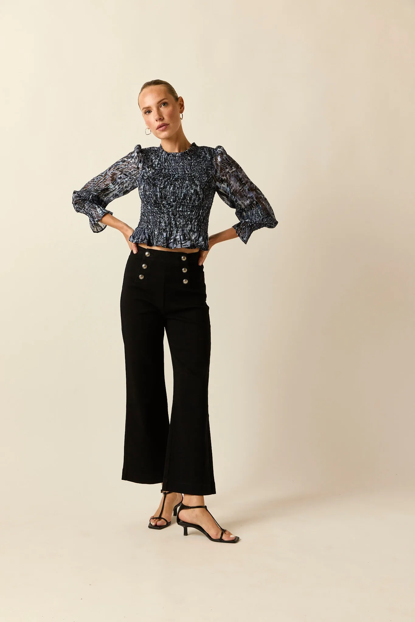 Jeans cropped marine negro