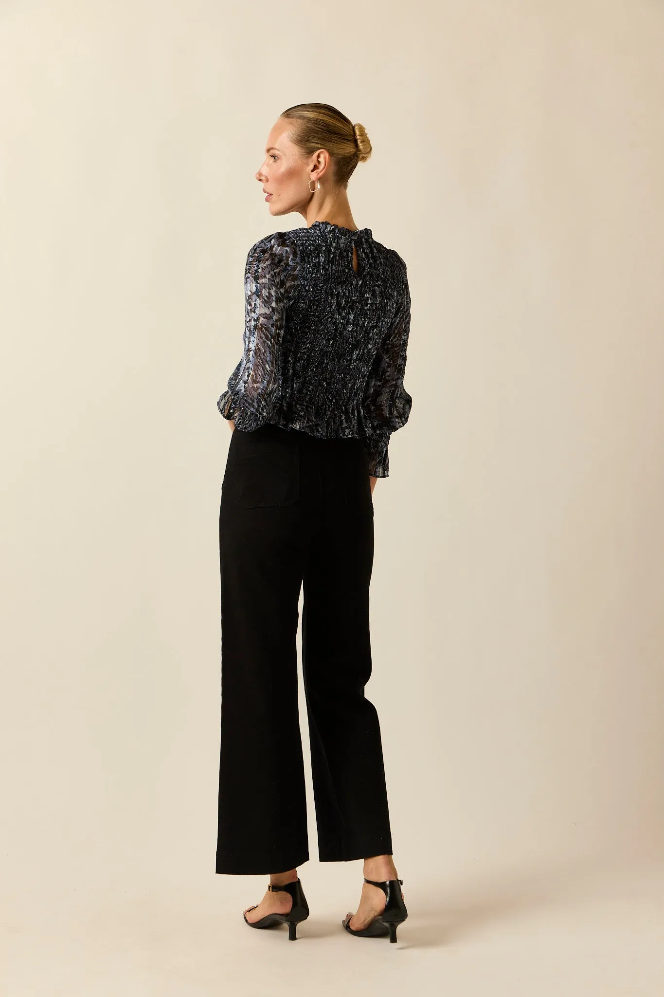 Jeans cropped marine negro