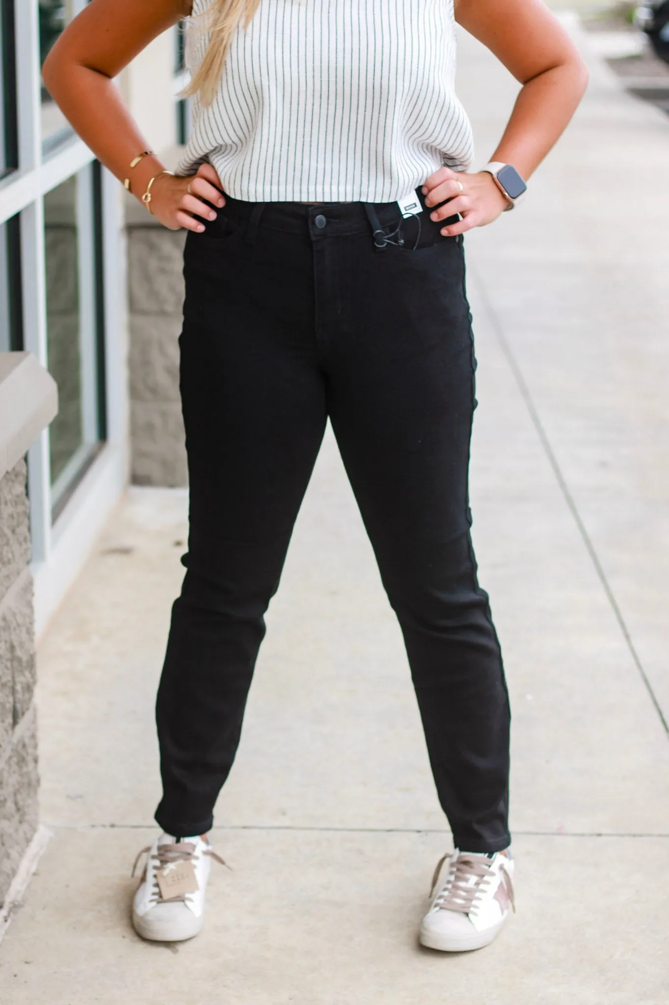 Judy Blue Kenya Mid Rise Slim Fit Jeans