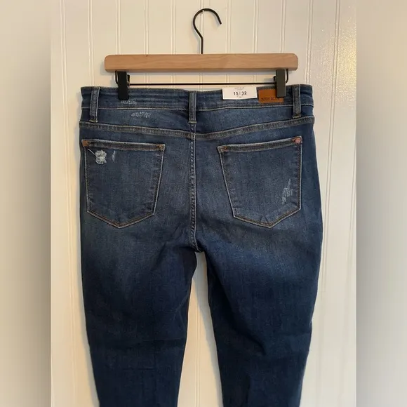 JUDY BLUE Mid Rise Skinny Fit Cuffed Raw Hem Dark Wash Denim Jeans Size 32 NWT