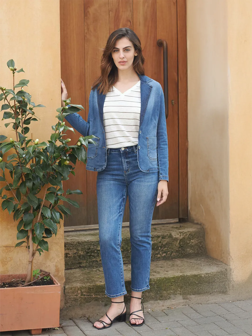 Kori Medium Blue Cropped Jean