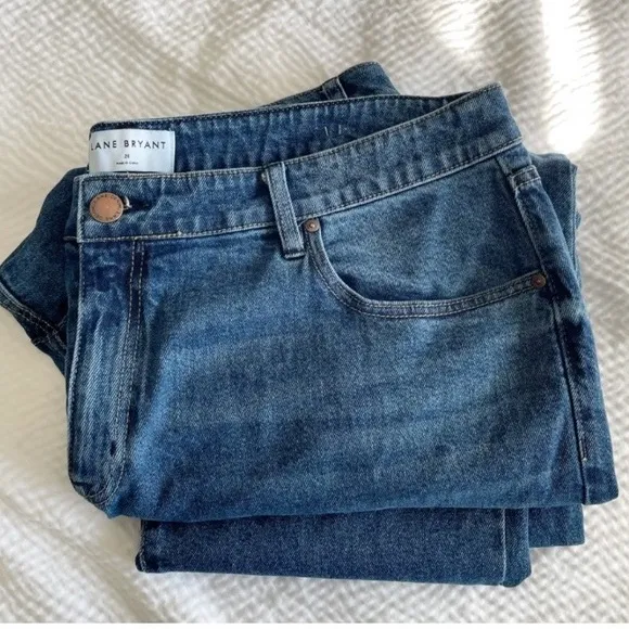 Lane Bryant High-Rise Cropped Girlfriend Straight leg jeans