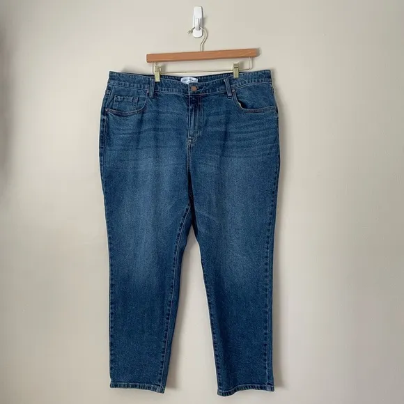 Lane Bryant High-Rise Cropped Girlfriend Straight leg jeans
