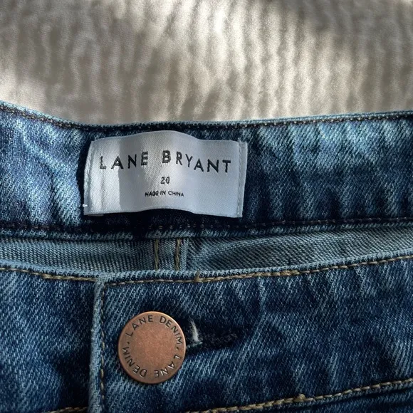 Lane Bryant High-Rise Cropped Girlfriend Straight leg jeans