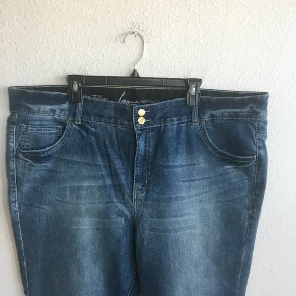 Lane Bryant Medium Wash Straight Leg Fit Jeans 26