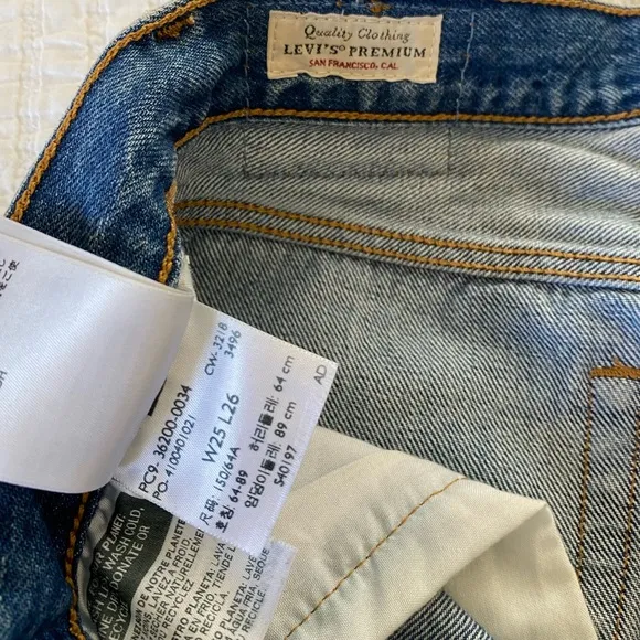 Levis 501 Step Hem Jeans