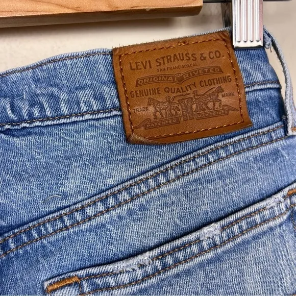 Levi's Wedgie Icon Fit Jeans in Bright Side 25