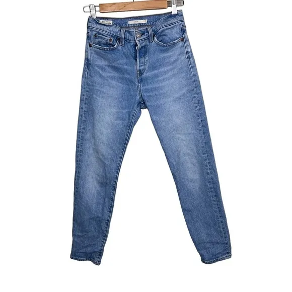 Levi's Wedgie Icon Fit Jeans in Bright Side 25