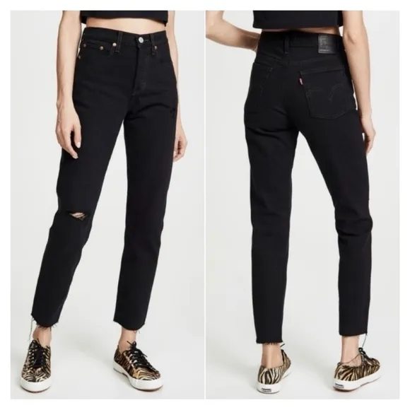 LEVI’S • Wedgie Icon in Black Desert • 24