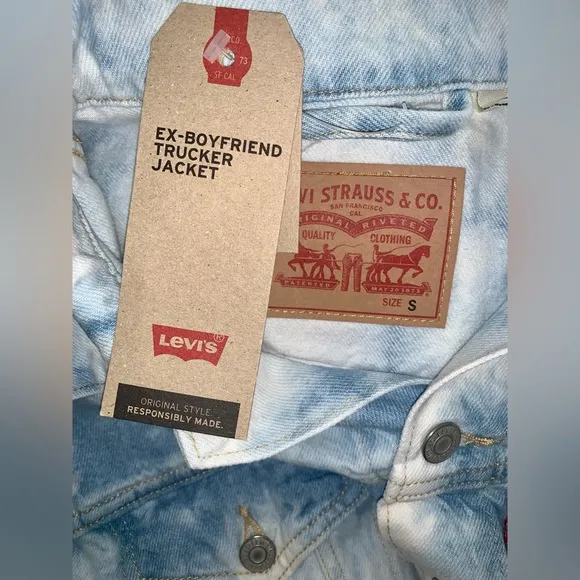 Levi’s Women’s Ex-Boyfriend Cotton Denim Trucker Jacket(S;Scribble Down Trucker)