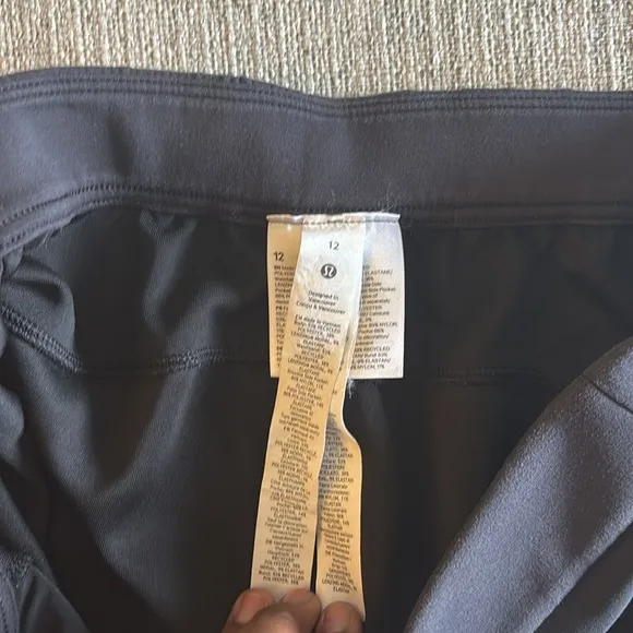 Lululemon Softstreme Relaxed Short 4&quot;Black