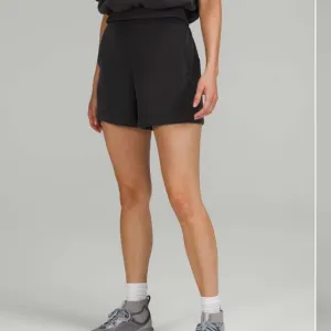 Lululemon Softstreme Relaxed Short 4&quot;Black