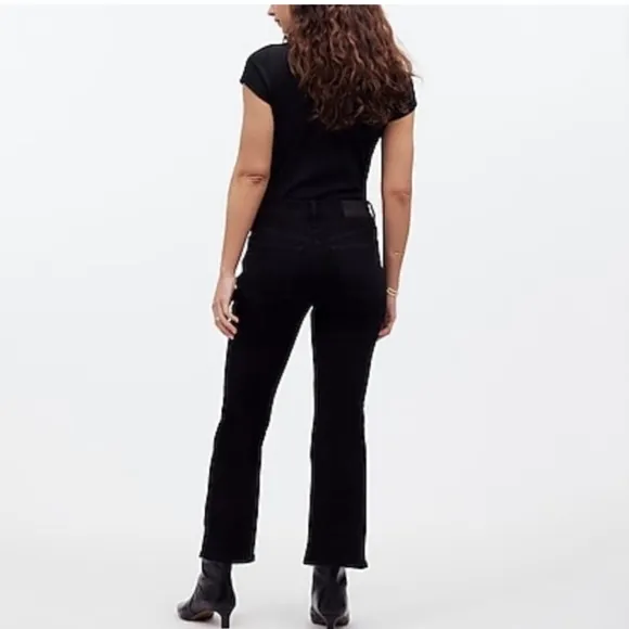 Madewell Mid Rise Kick Out Crop Jeans Women's Size 33P NWT Black