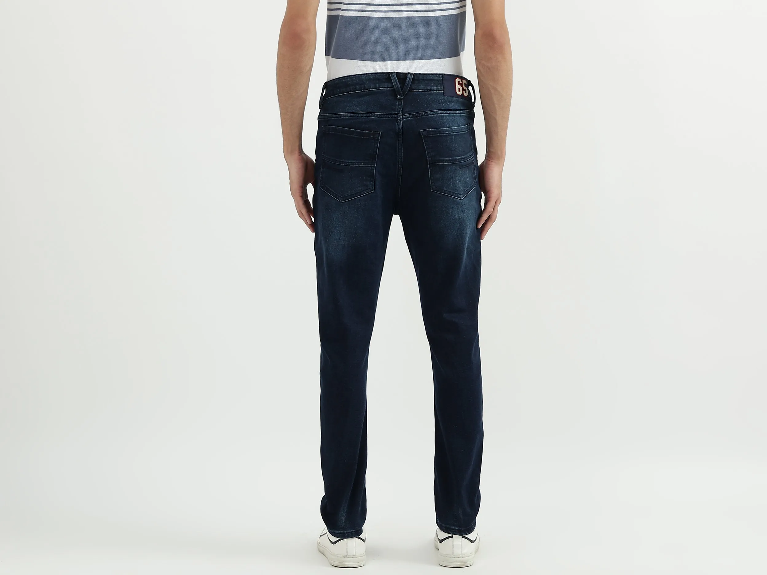 Men Solid Carrot Fit Jeans