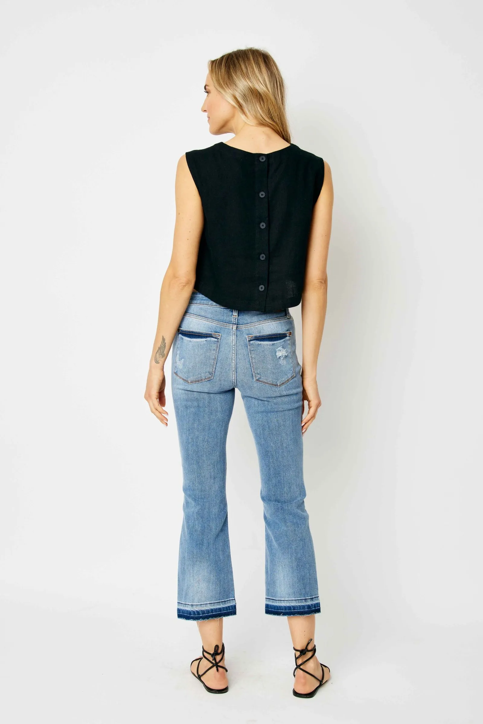 MR RELEASE HEM CROPPED JEAN BY JUDY BLUE