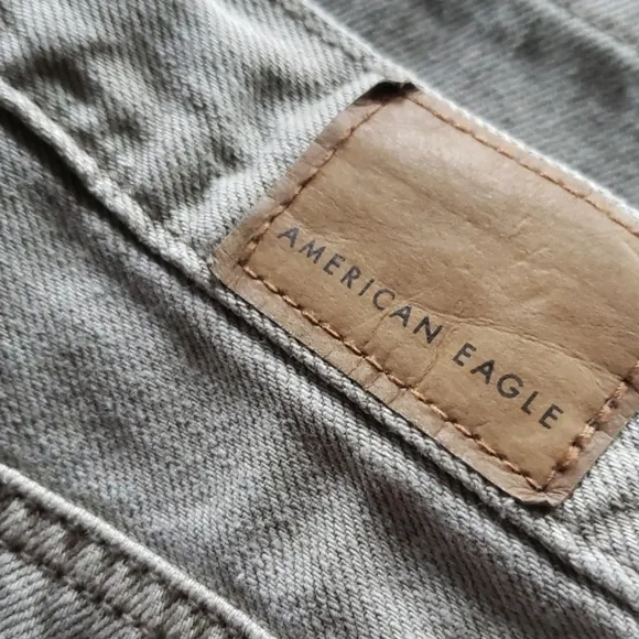 NEW! AMERICAN EAGLE High Rise Crop Denim Jeans 16.