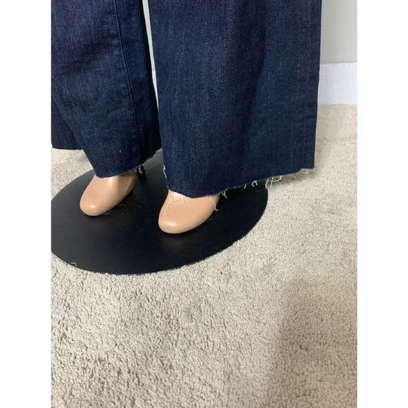 New. Current Elliott stretch dark denim jeans with raw hem. May fit a 28 tall