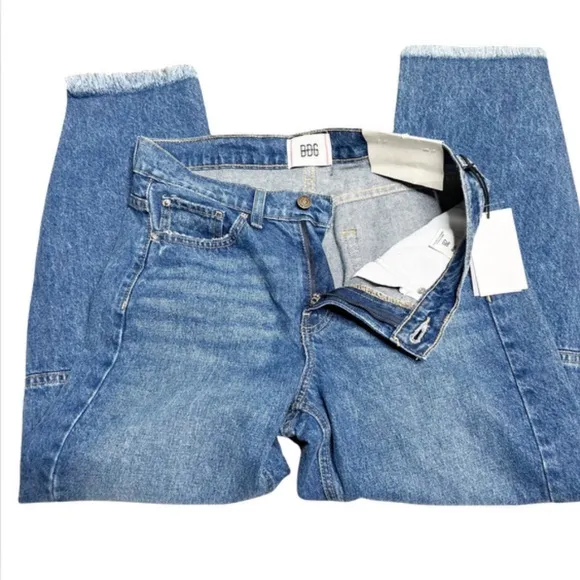 New with Tags BDG Urban Outfitters Tapered Cropped Womens Raw Hem Denim Jeans