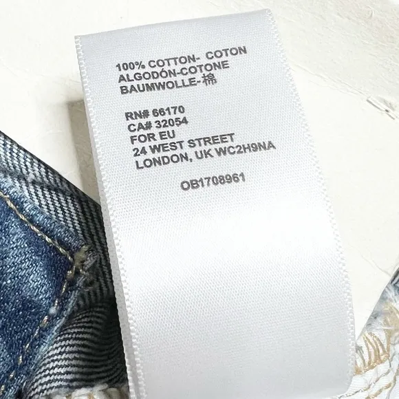 New with Tags BDG Urban Outfitters Tapered Cropped Womens Raw Hem Denim Jeans