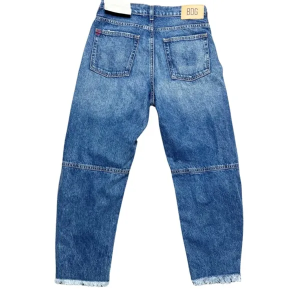 New with Tags BDG Urban Outfitters Tapered Cropped Womens Raw Hem Denim Jeans