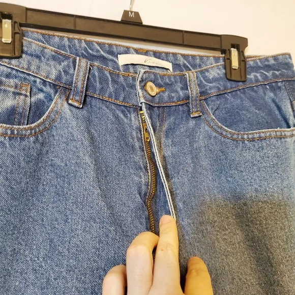 NWOT KanCan Raw Destroyed Hem High Waist Jeans