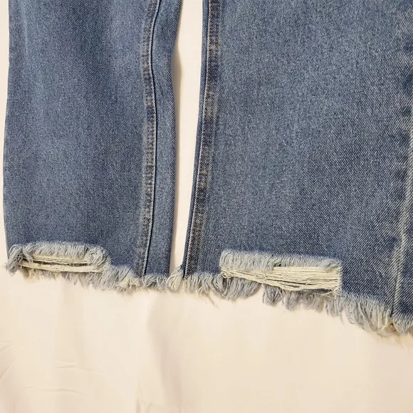 NWOT KanCan Raw Destroyed Hem High Waist Jeans