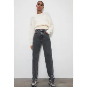 NWT ZARA CLASSIC MOM FIT HIGH RISE JEANS SZ-10