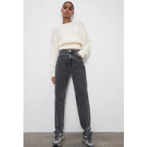 NWT ZARA CLASSIC MOM FIT HIGH RISE JEANS SZ-10
