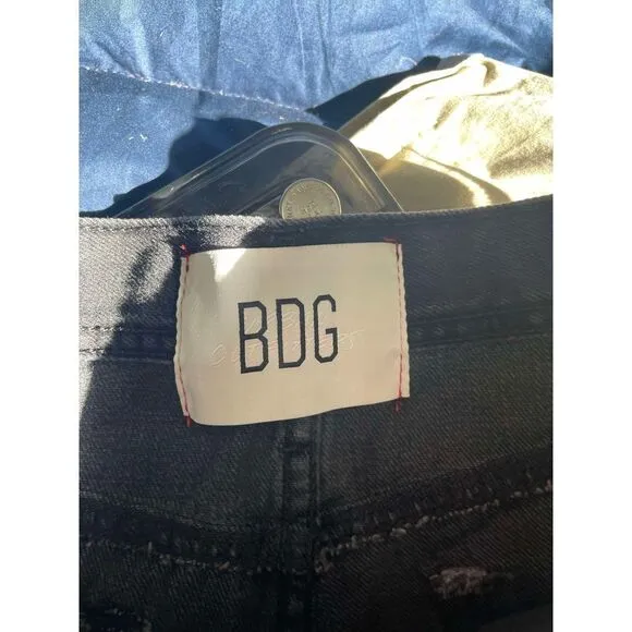 NWT urban outfitters BDG Dad slim tapered fit black denim jeans 29/30