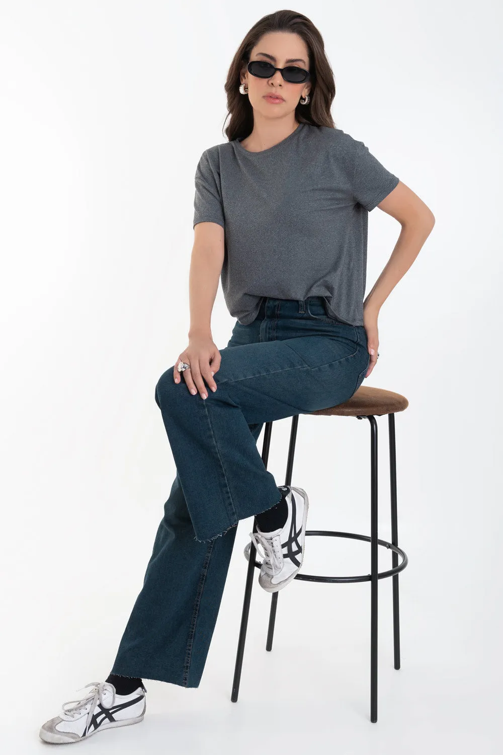 Pantalón de denim con rotos fit recto