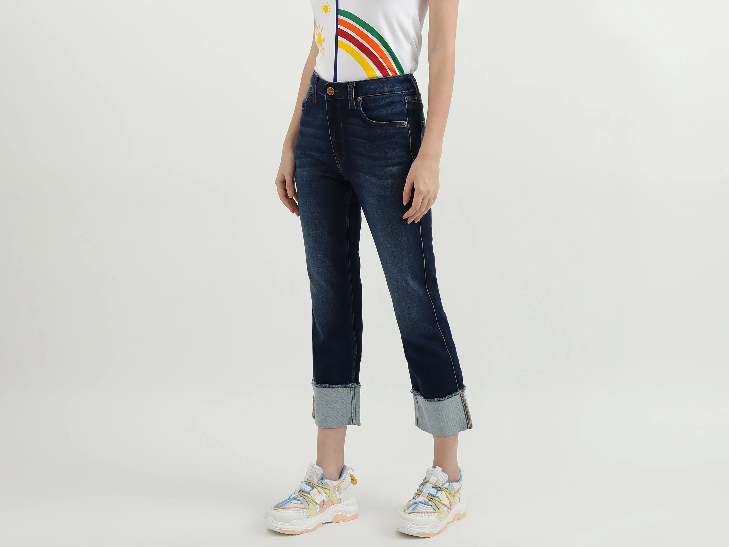 Solid Mid Rise Straight Fit Jeans