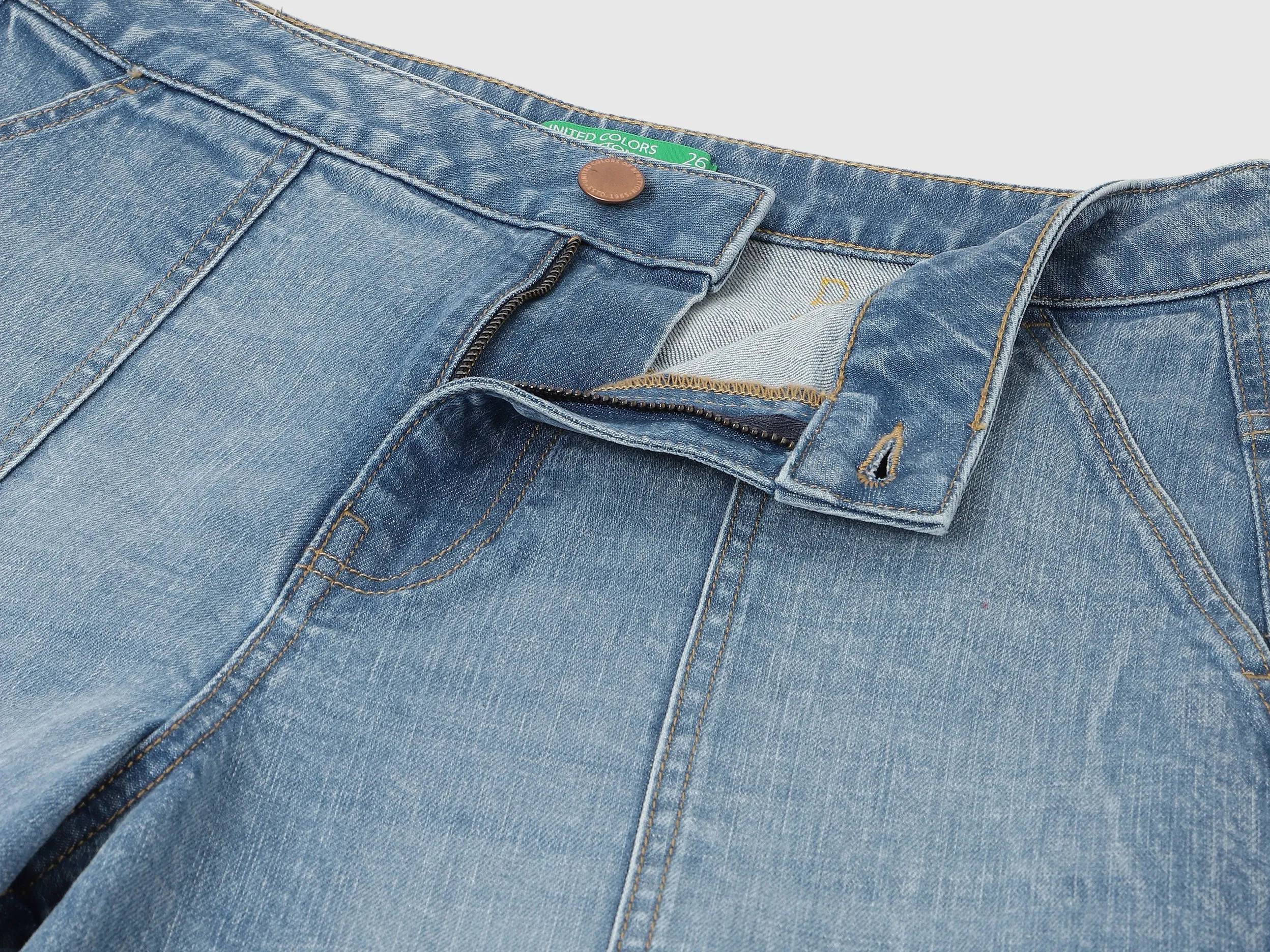 Solid Regular Fit Jeans