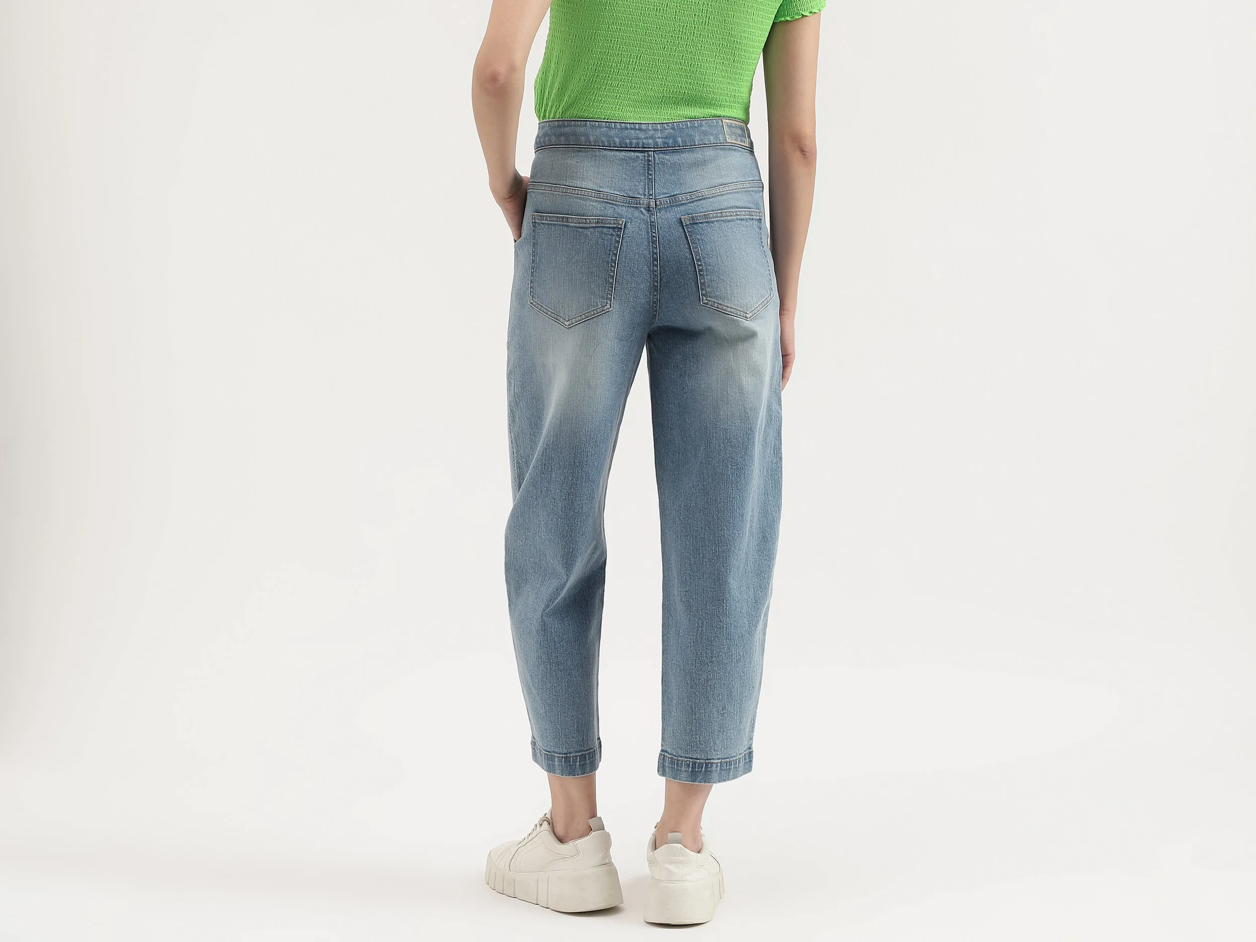 Solid Regular Fit Jeans