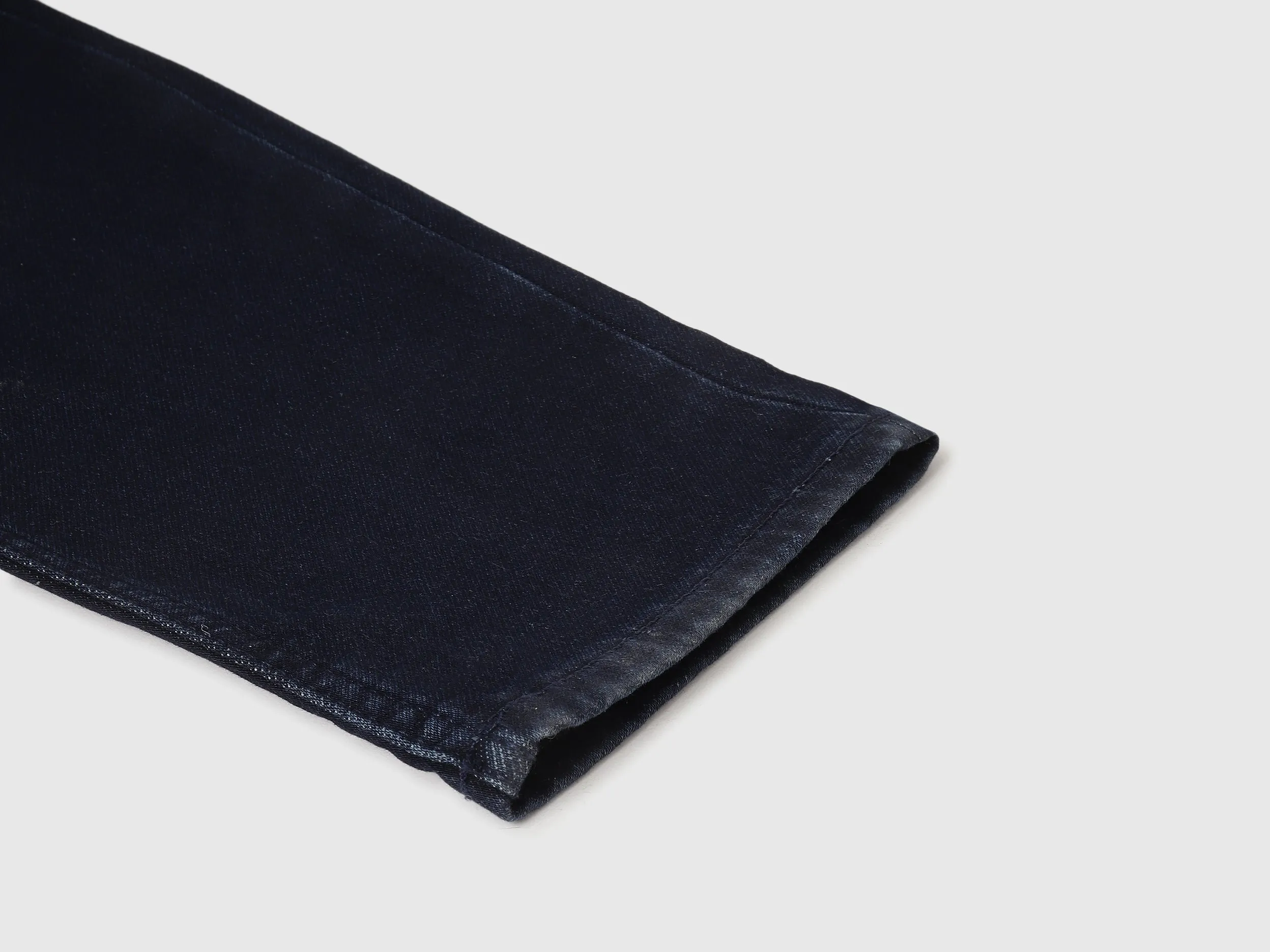 Solid Slim Fit Jeans