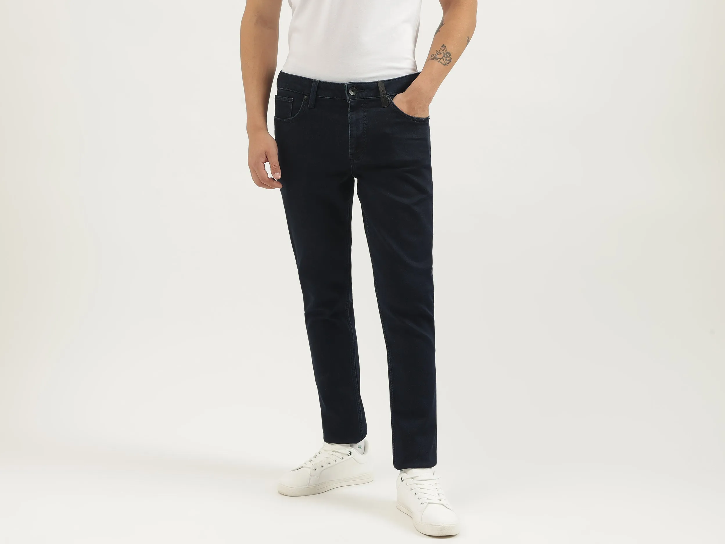 Solid Slim Fit Jeans
